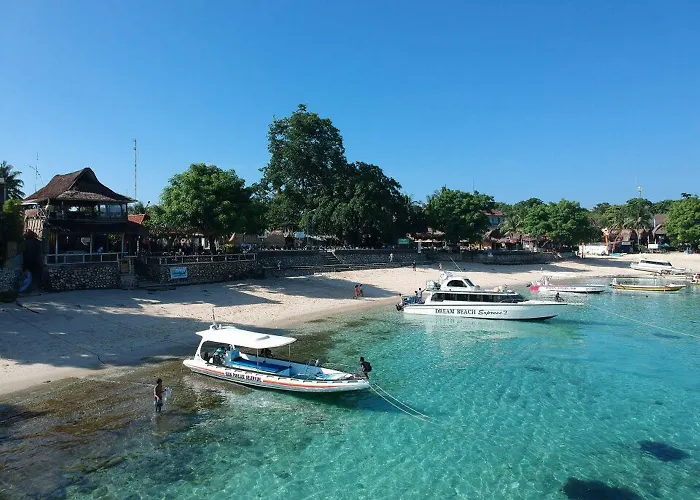 ホリデーパーク Sanghyang Bay レンボンガン島