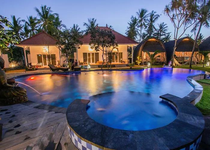 Sanghyang Bay 3*